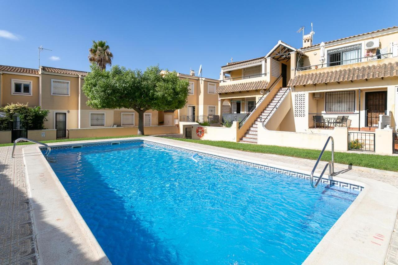 Heads 2 Holiday Homes Apartment Villamartin  Exteriér fotografie